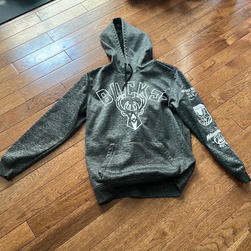 Bucks NBA hoodie